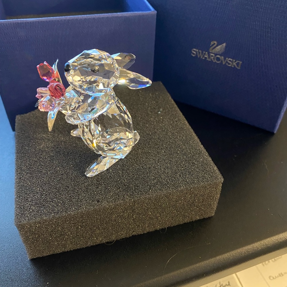 Swarovski rabbit with tulips